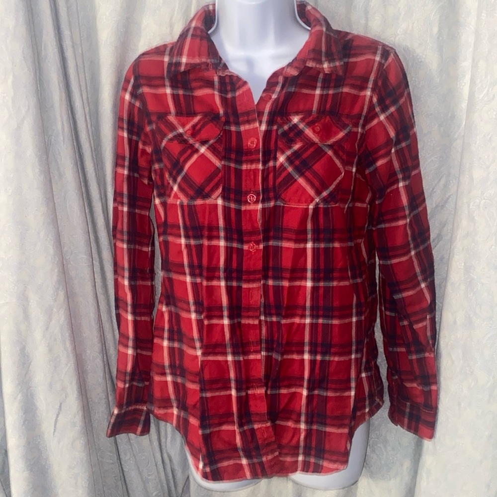 The Blue Age Size M Long Sleeve Button-Down Red Flannel Shirt